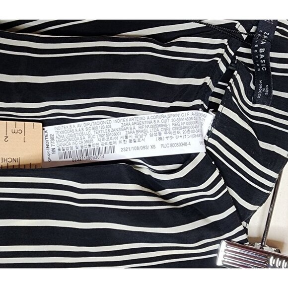 New Zara Basic Flower Asymmetric Striped Skirt size XS Black/White - Picture 3 of 8